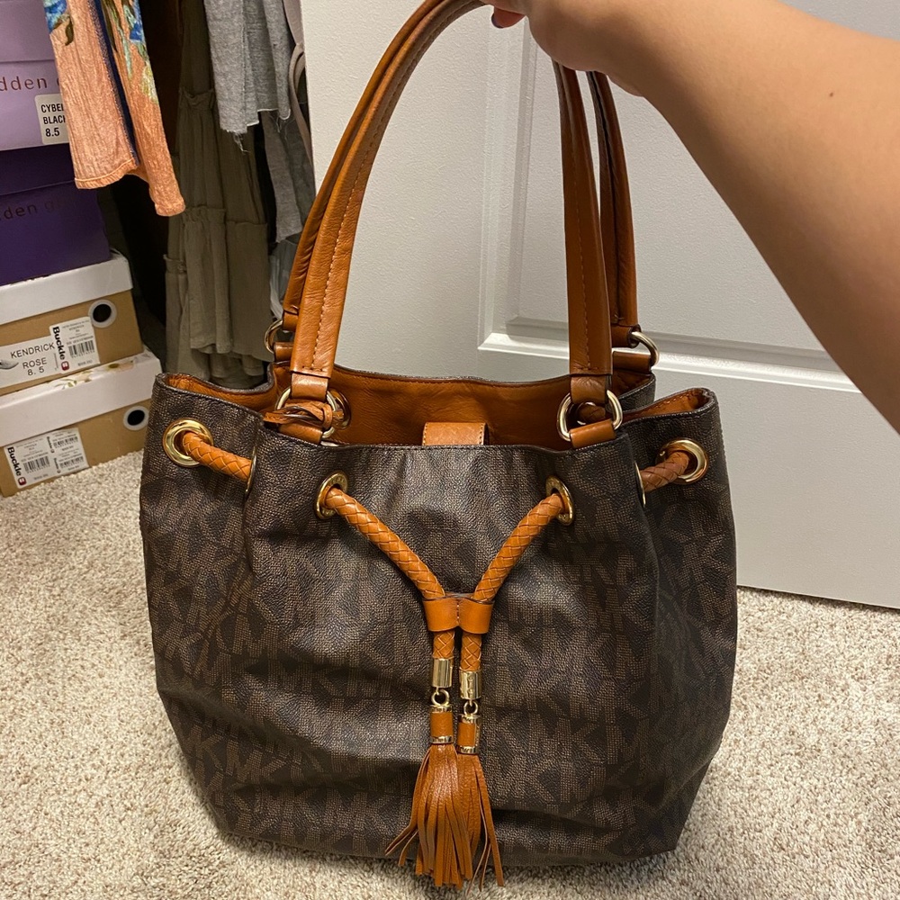Michael kors jet set large tote bag
